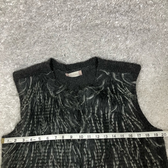 Altar’d State Faux Fur Vest - Picture 5 of 8